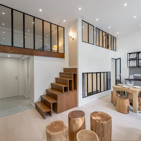 Renove Pour 8 Personnes Au Centre De Meribel, A 5 Min Des Pistes - Fr-1-565-52 *