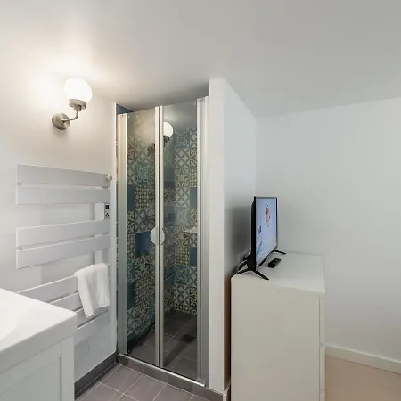 Apartment Renove Pour 8 Personnes Au Centre De Meribel, A 5 Min Des Pistes - Fr-1-565-52 *